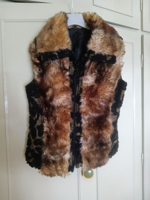 Fur vest Medium with black and gold embroidery, Italian