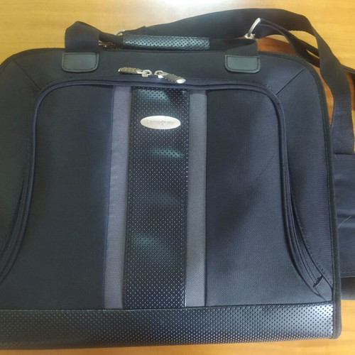 Samsonite Laptop Pillow LP Top Load Case bag, black