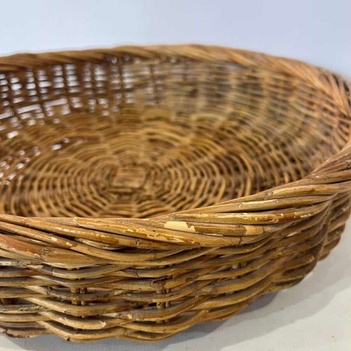 Handmade wicker basket 9x37