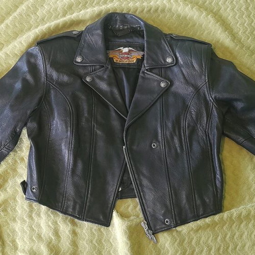 Harley Davidson female leather jacket like new, size M