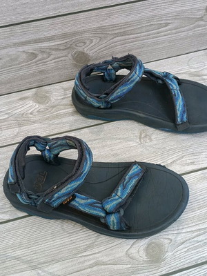 Σανδάλια Teva σαν καινούργια, μέγεθος 31, μπλε