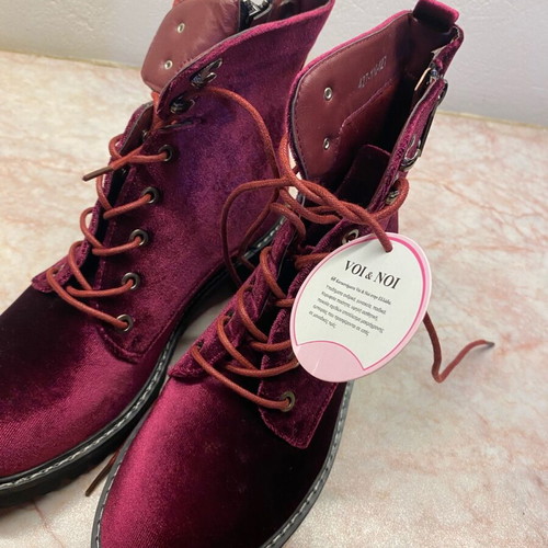 Women’s boots like new, size 37, purple
