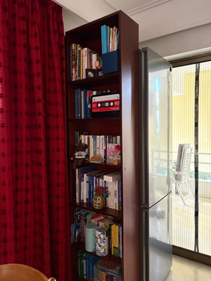 Multipurpose wooden bookcase with adjustable shelves