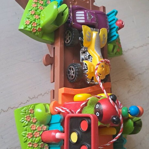 Vehicle track used in excellent condition, set