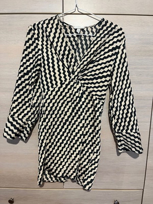 H&M summer dress size XS like new, black with white
