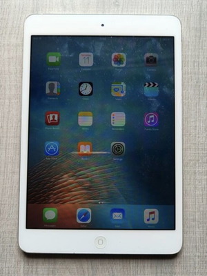 Apple iPad Mini μεταχειρισμένο με μικρό ράγισμα στην οθόνη