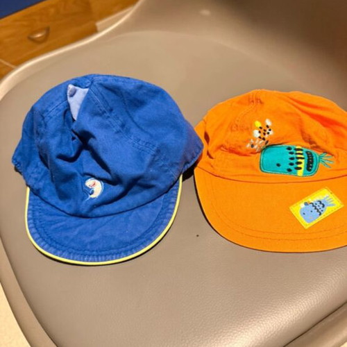 Tuc Tuc baby hats like new, pack of two, size 52, blue and orange
