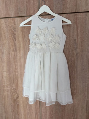 Mayoral white dress with flowers and tulle skirt like new, 10 years