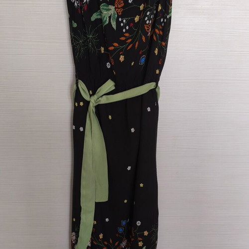 Esquivo long floral maxi dress like new, black multicolor, size M-L