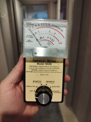 Μετρητής Ηλεκτρομαγνητικών Πεδίων Trifield Meter Model 100XE σαν καινούργιο