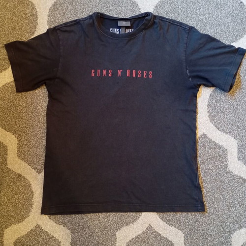 H&M Guns N Roses shirt like new, size S baggy fit