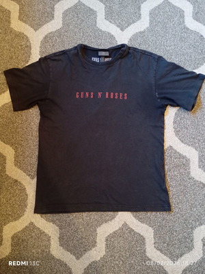 H&M Guns N Roses shirt like new, size S baggy fit