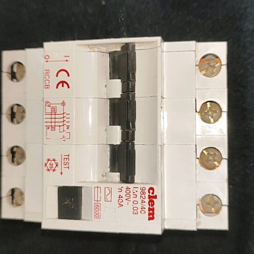 Three-phase relay 40 amp used