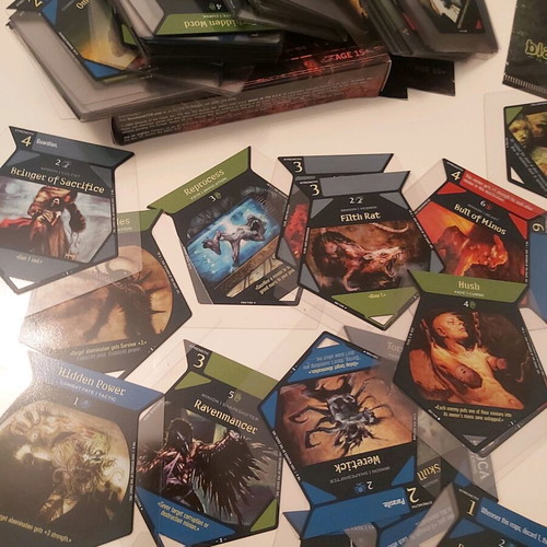 Hecatomb TCG horror game like new, 200-card collection