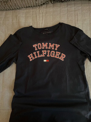 TOMMY HILFIGER μακρυμάνικο μπλουζάκι