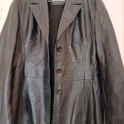 Lapel leather trench coat black like new, size M