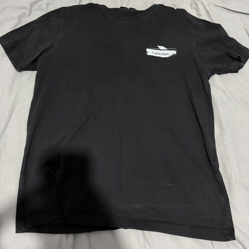 Calvin Klein black T-shirt used, fits XL and L