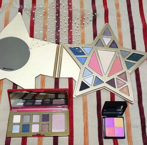 3 Παλέτες Σκιών Estee Lauder Pure Color + Givenchy Prisme Again! Blush + Marionnaud