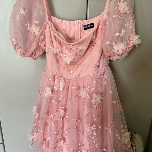 Rose dress with embroidered tulle and off-shoulder sleeves new, pink