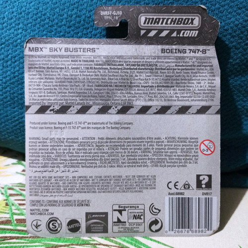 Matchbox Boeing 747-8 Skybusters jumbo jet new sealed