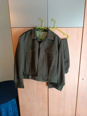 Uniform 8b ES used, size tunic 8190/9702 L, trousers waist 42