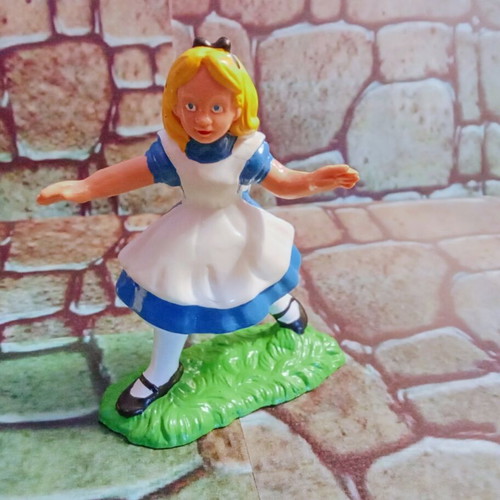 Disney Alice in Wonderland Bullyland figure like new, handpainted