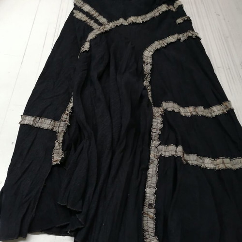 Retro skirt new condition, sizes M 38 and L 40