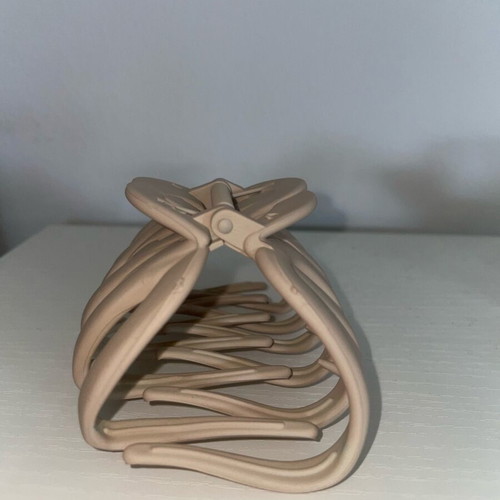 Hair clip like new