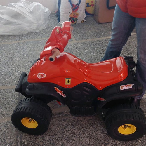 Children's electric quad used like new for bigger kids