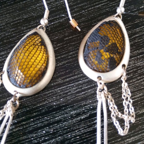 Dangling earrings like new, yellow and silver