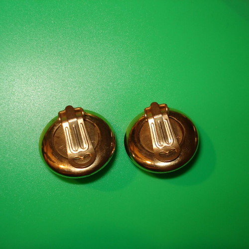 Clip-on earrings used