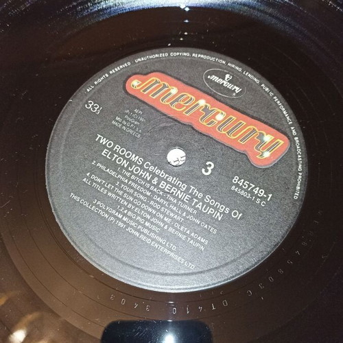 Elton John Two Rooms double vinyl record used, rock