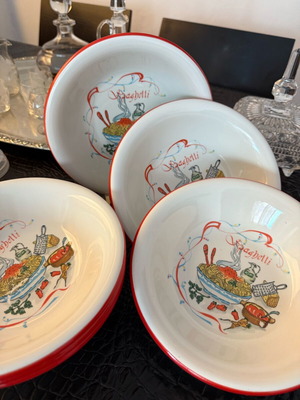 Ceramic pasta serving bowls vintage new