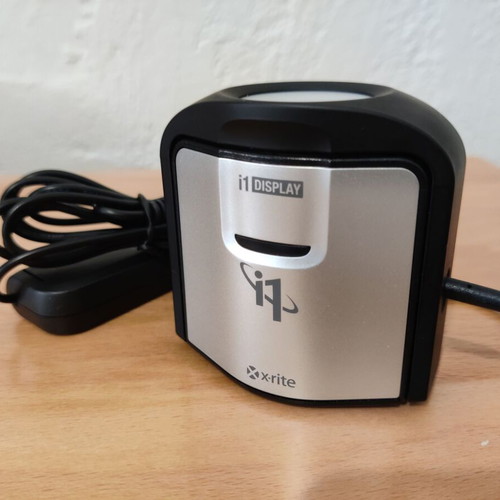 i1-Display Pro color calibration device like new