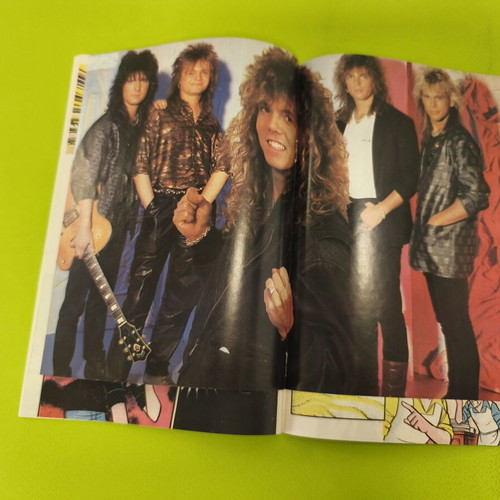 Candy Candy 68 comic used with poster