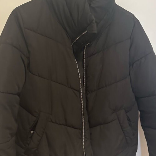 Puffer jacket Stradivarius black like new, size small