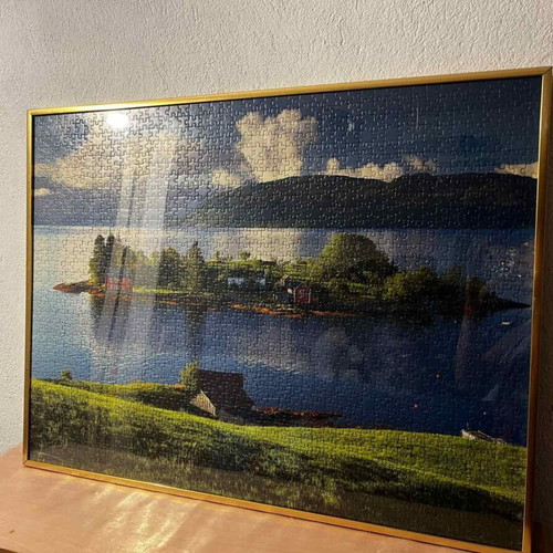 Ravensburger 1500-piece puzzle with frame, Scandinavian landscape