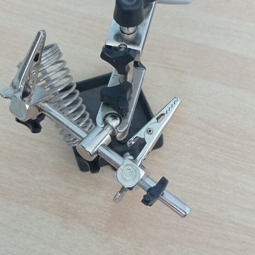 Magnifying glass with modeling accessories like new
