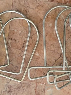 Metal bookends used, pack of 8 pieces