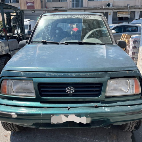 Suzuki Vitara first generation 4x4 compact SUV 1.6L manual