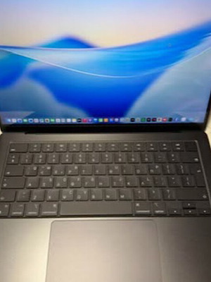 Apple MacBook Pro 14 M3 Pro 11-Core 18GB 512GB 14-Core GPU like new