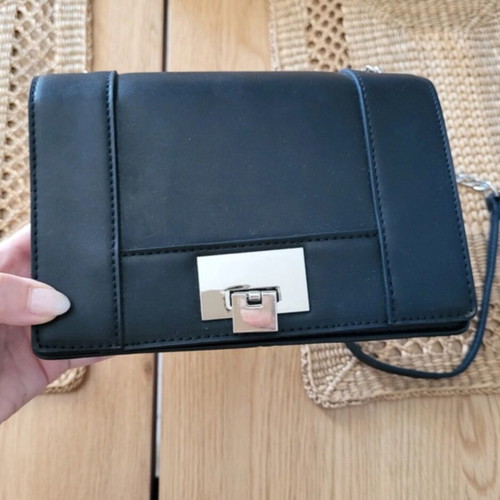 Stradivarius crossbody bag like new, black
