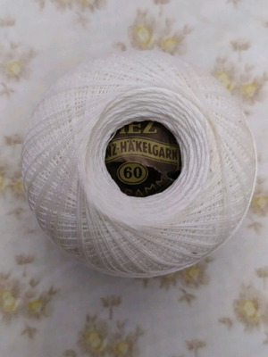 Threads like new, pack of 4