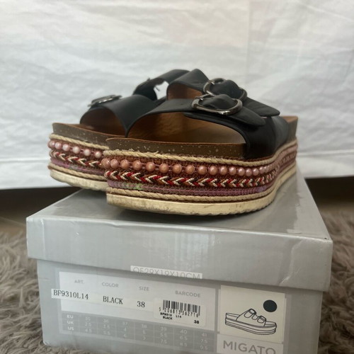 Migato women's slippers used, size 38, black with embroidery