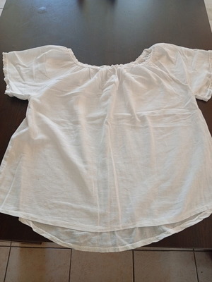 Linen blouse white new collection size Large like new