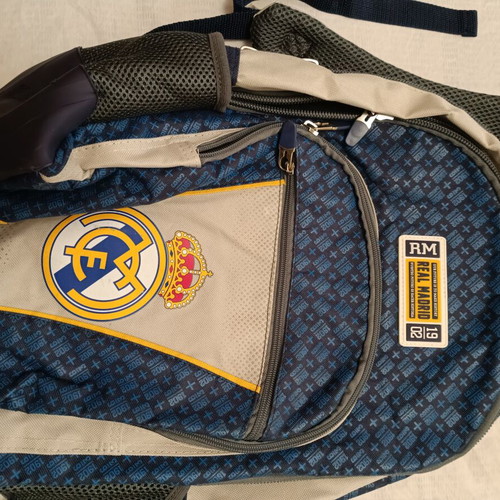 Backpack Real Madrid like new with 4 zippered compartments