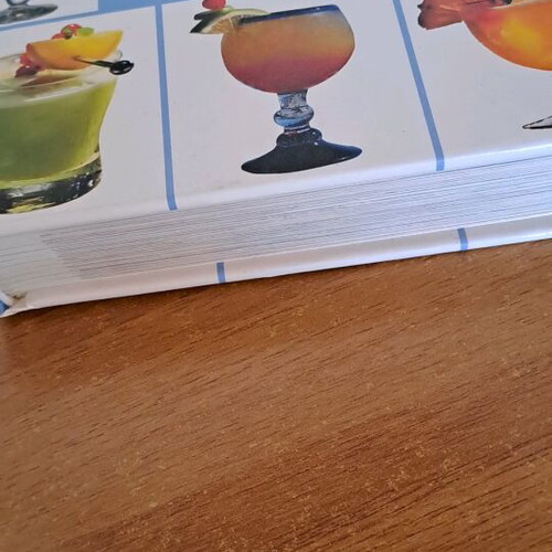 Cocktail Dictionary like new, Karakotsoglou editions