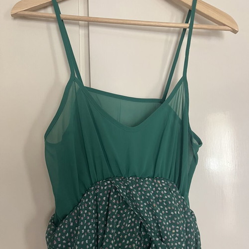 Grace & Mila dress size M like new, green