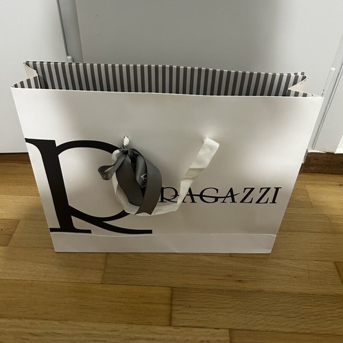Ragazzi gift bag like new