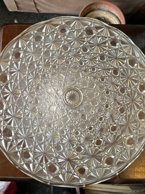 Crystal plate with stand used 32cm